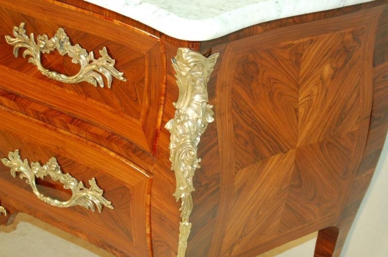 Commode Louis XV Galbée Et Marquetée XVIIIe Siècle-photo-3
