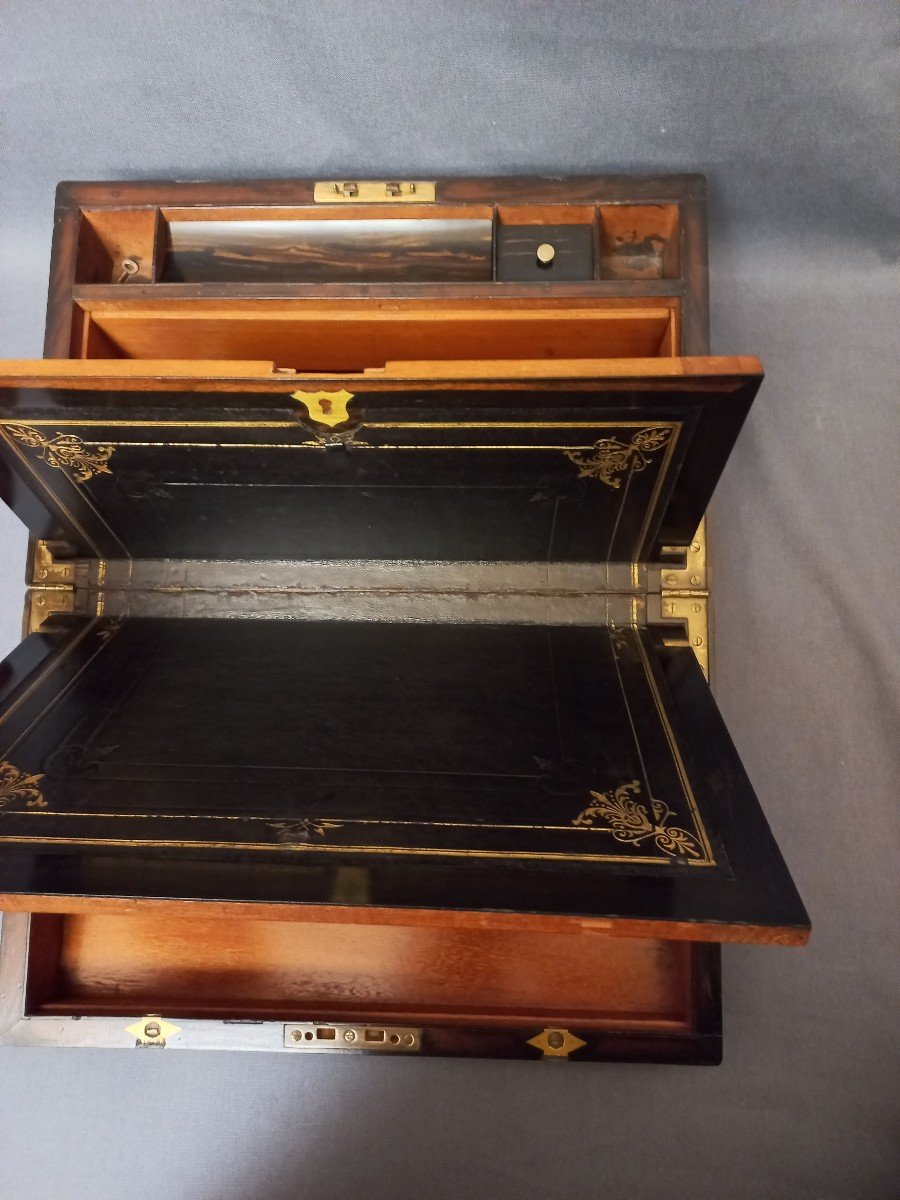 Important Travel Writing Desk In Magnifying Glass-photo-5