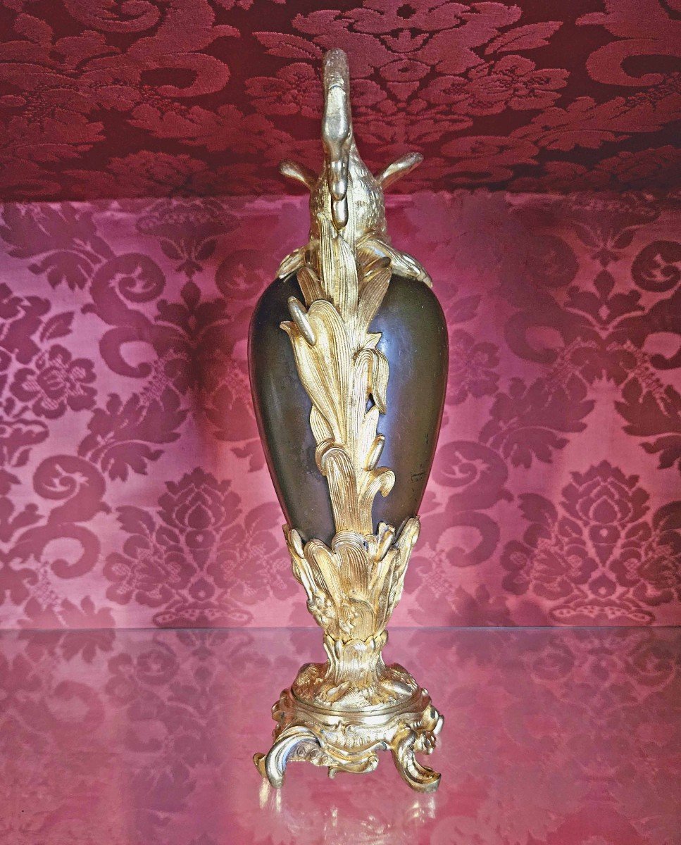 Decorative Swan Vase Patinated Bronze And Gilded With Mercury Circa 1830-photo-1