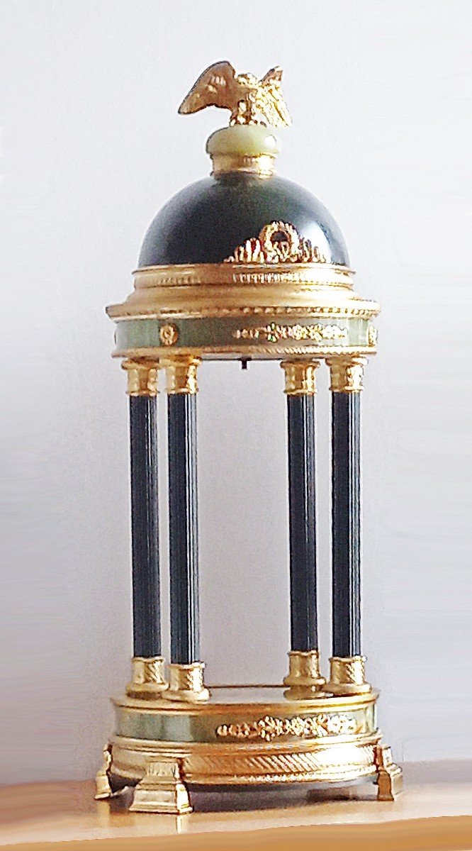 Temple En Bronze Doré Et Onyx H 50cm