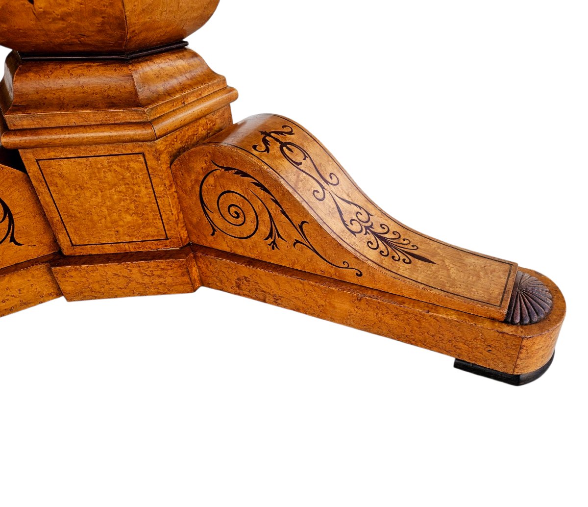 Charles X Inlaid Maple Dining Table -photo-1