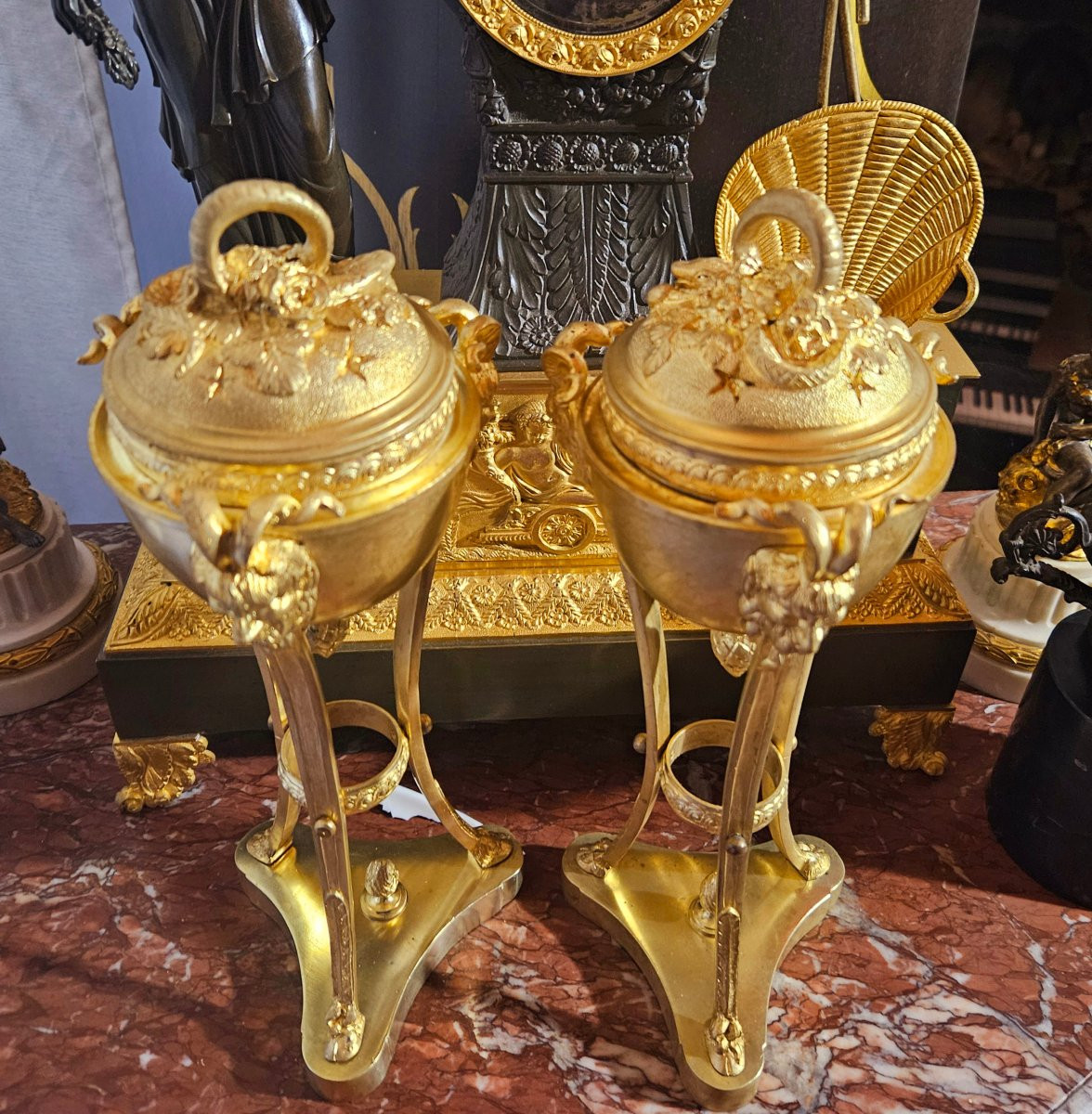Cassolettes en athénienne bronze doré "aux faunes et serpents"-photo-2