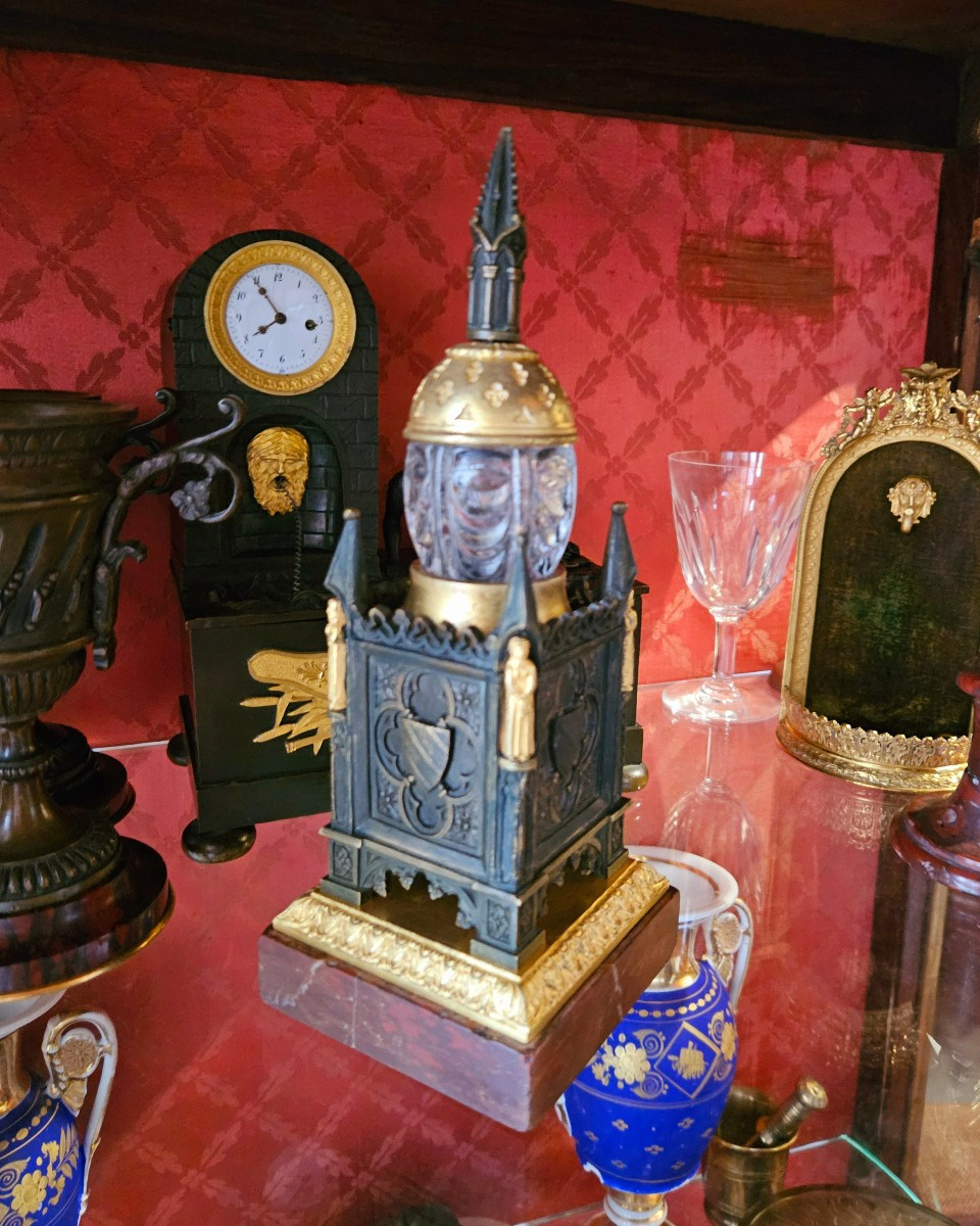 Inkwell Forming A Bell In The Cathedral Style Circa 1820