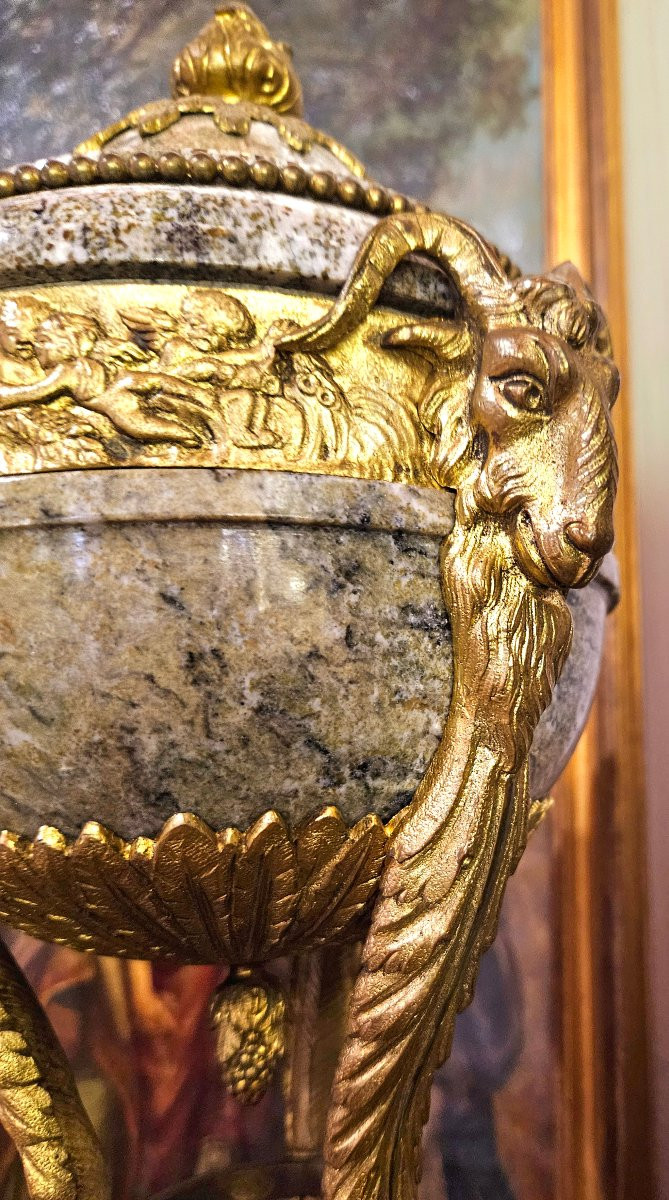 Paire d'importantes cassolettes marbre et bronze doré XIXÈME -photo-7