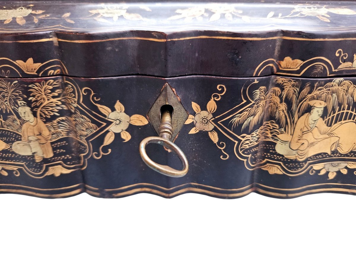 19th Century Canton Lacquer Box -photo-4