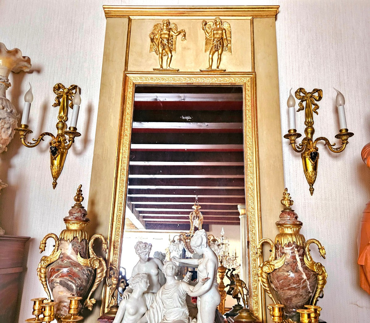 Large Gilded Bronze Wall Lights "aux Indiennes" St Louis XVI 