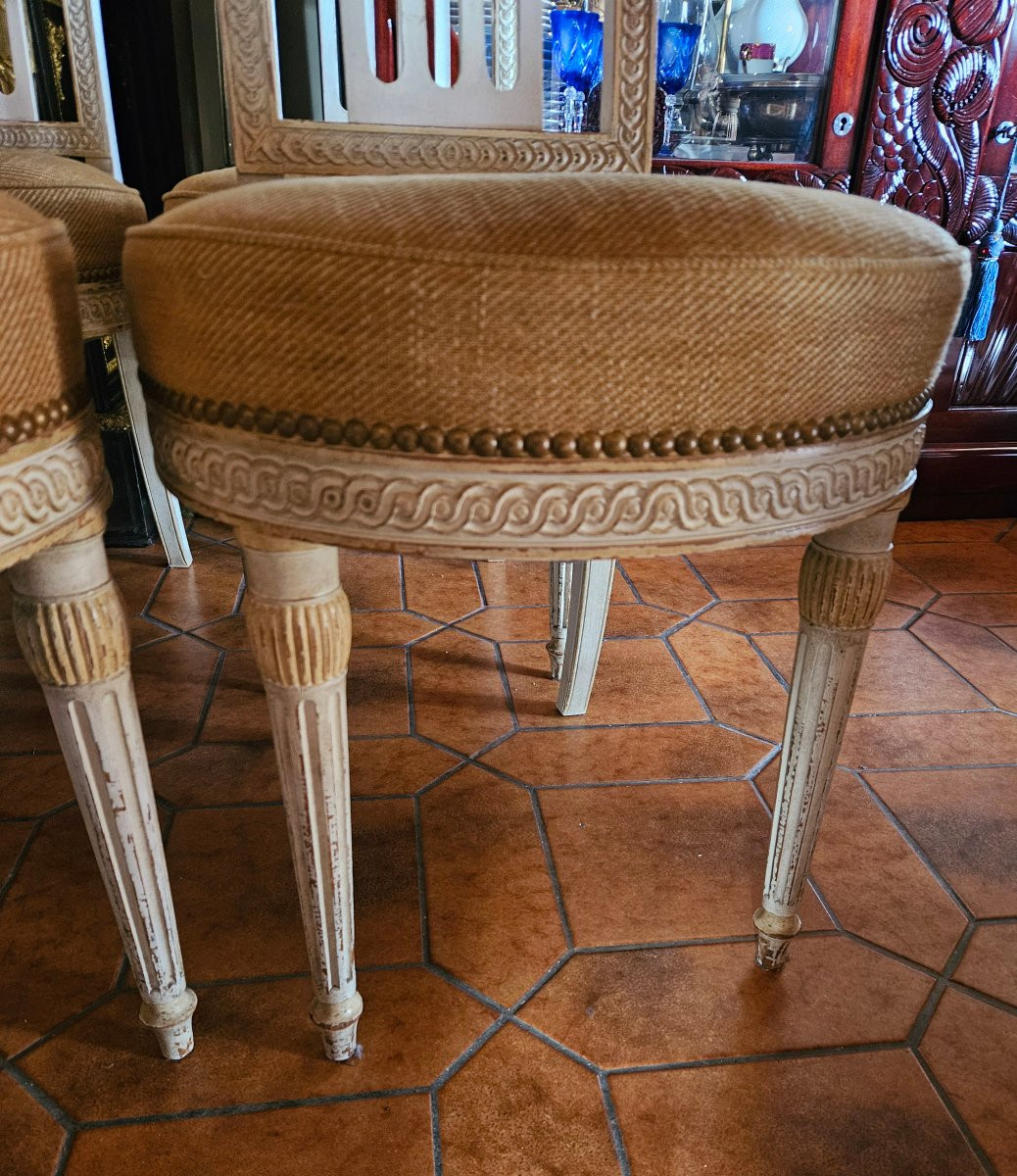 Suite de 4 chaises sculptées et laquées st Directoire -photo-4