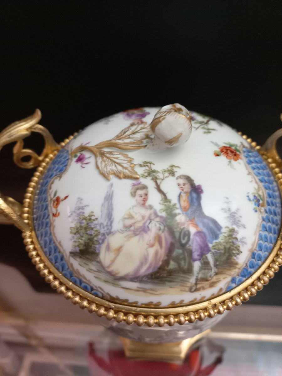 Meissen Porcelain Potpourri Jar With A Gilt Bronze Mount, 19th Century -photo-5