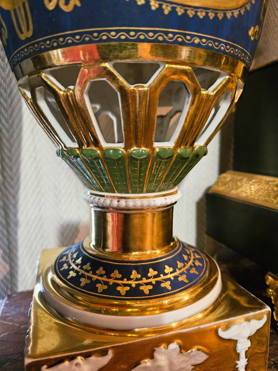Pair Of Large Empire Vases In Paris Porcelain-photo-5
