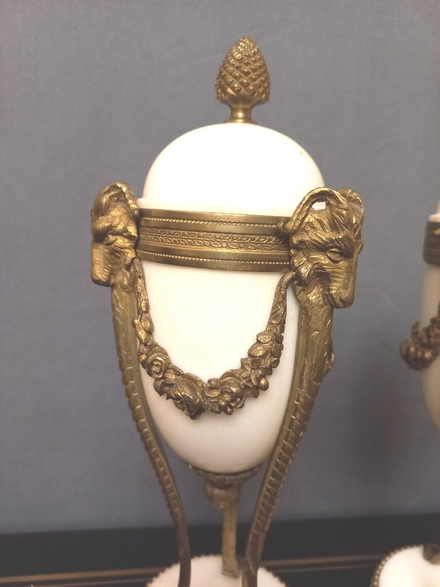 Pair Of Bronze And Marble Cassolettes -photo-2
