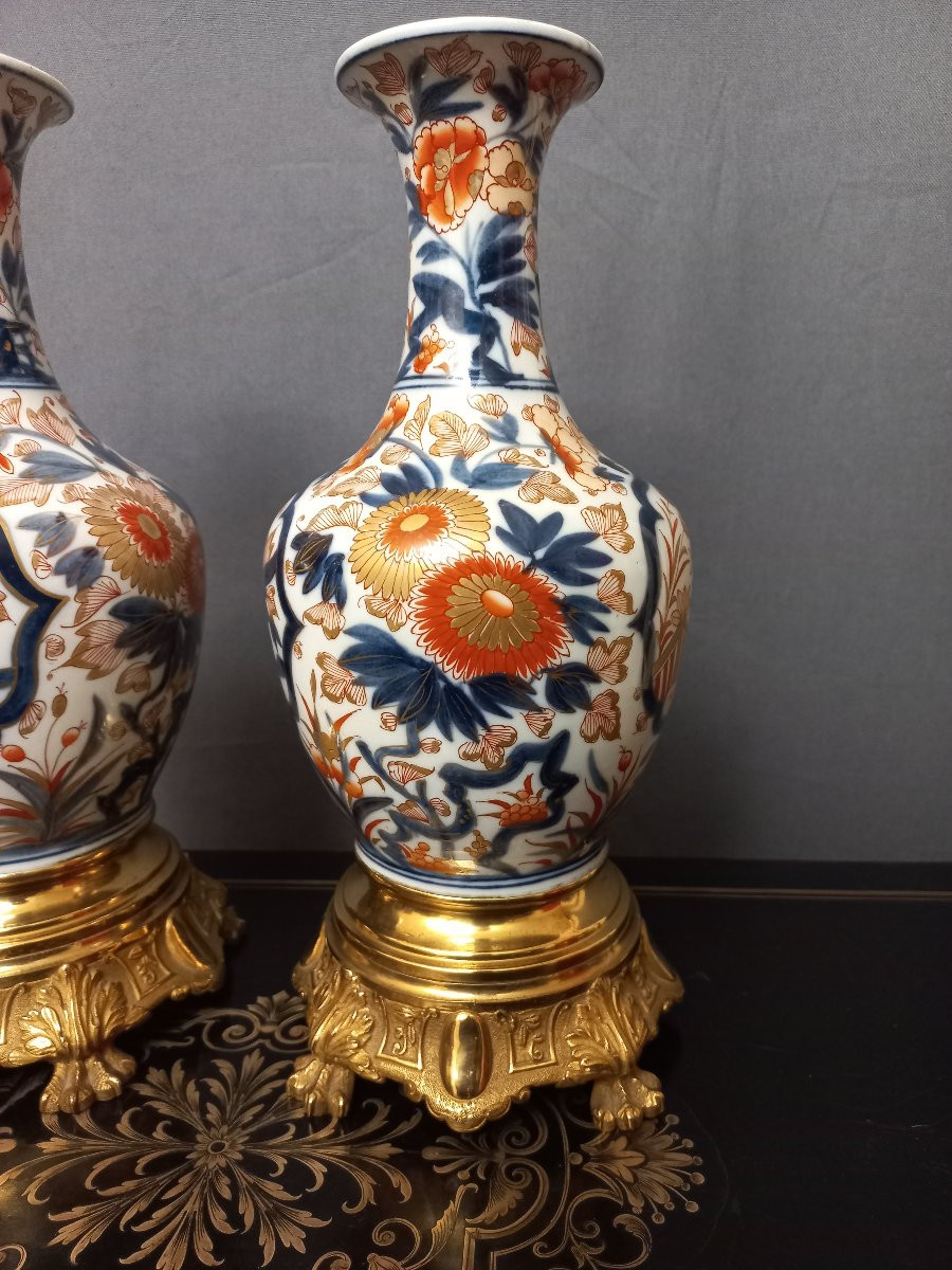 Pair Of 19th-century Japanese Porcelain Vases-photo-3