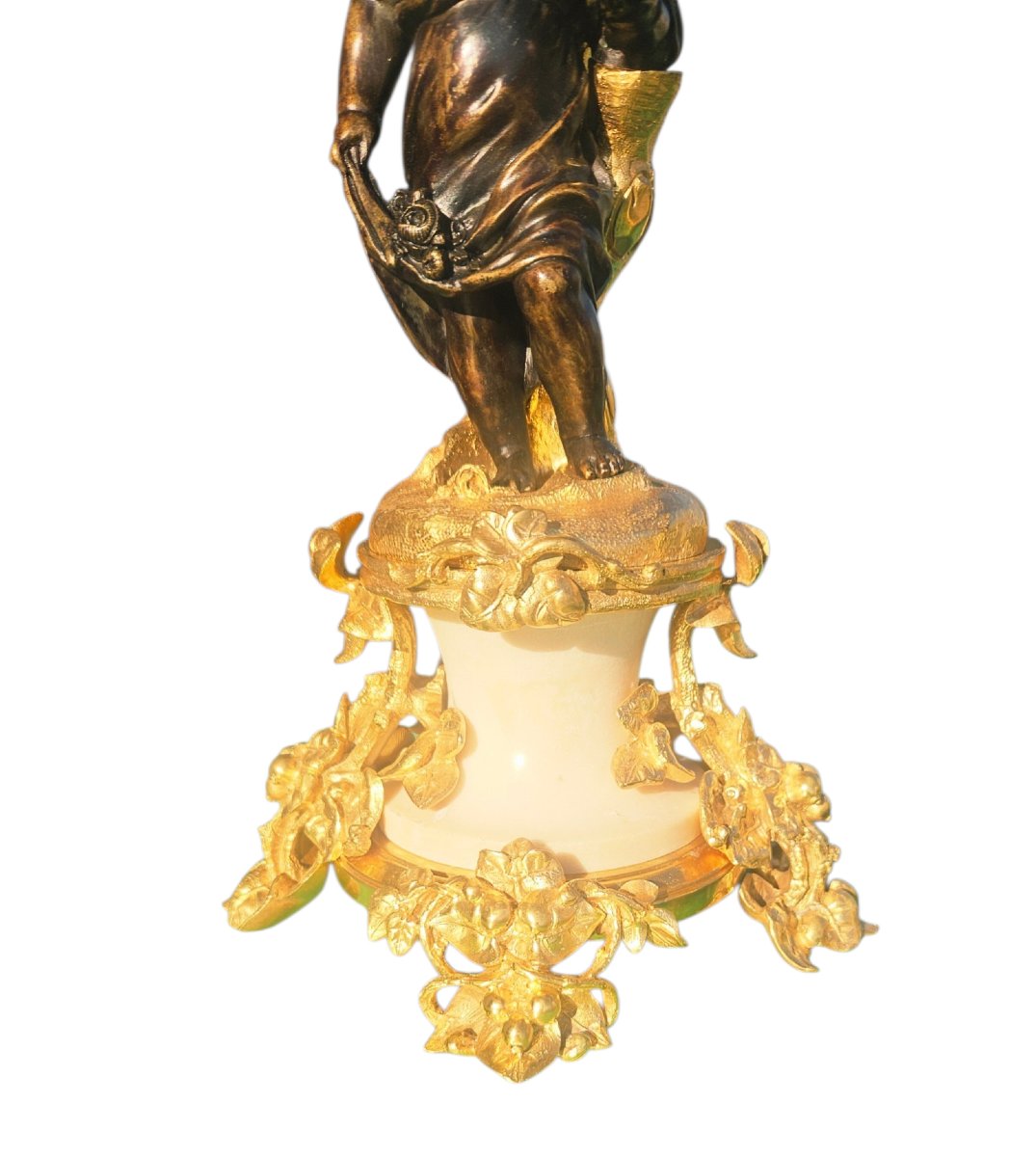 Paire de candélabres aux "putti"en bronze doré XIXème-photo-3