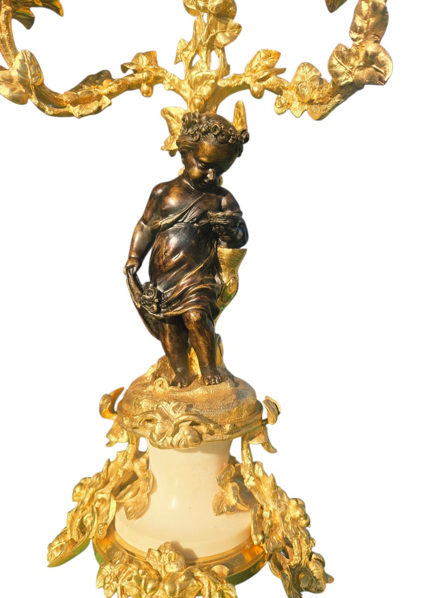 Paire de candélabres aux "putti"en bronze doré XIXème-photo-4