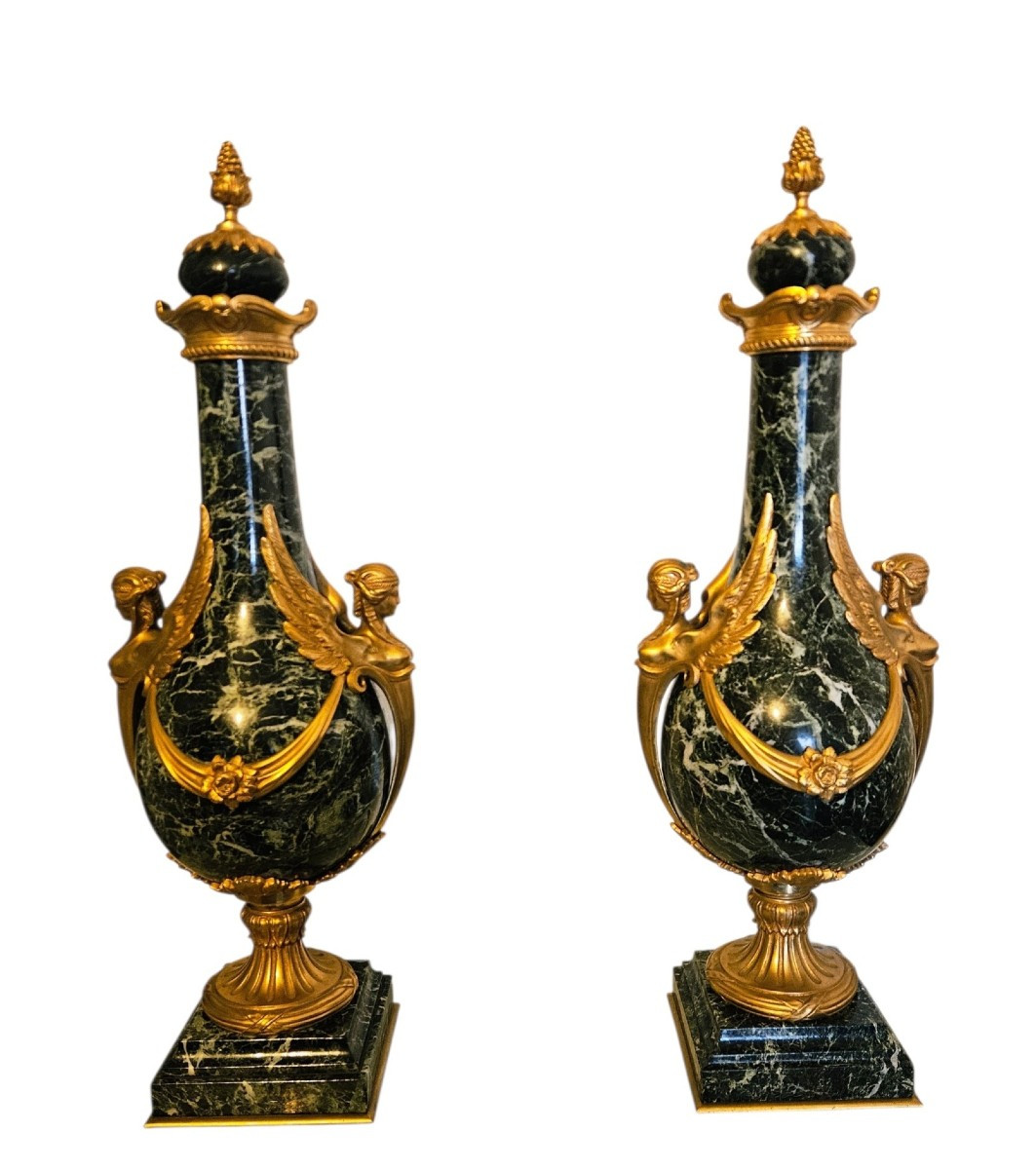 Grands vases d'ornement, marbre vert & bronze doré