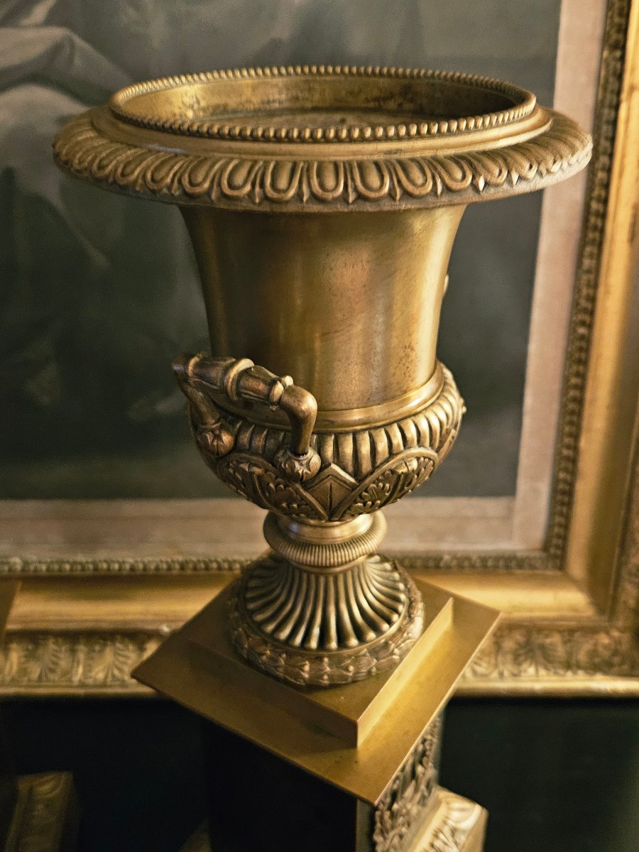 Pair Of Medici Vases In Patinated Bronze Circa 1820 Ht 35 Cm-photo-4