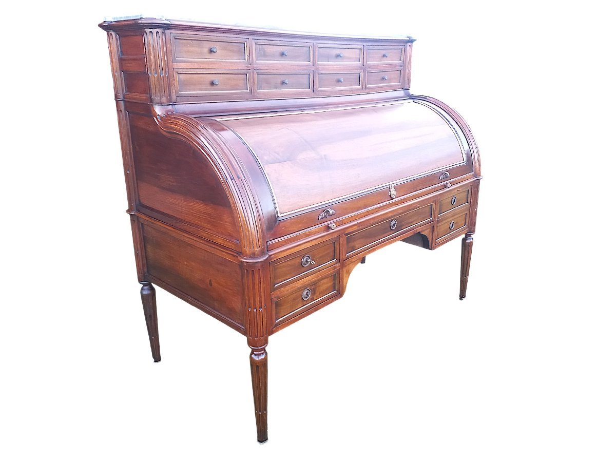 Louis XVI-style Walnut Cylinder Desk-photo-8