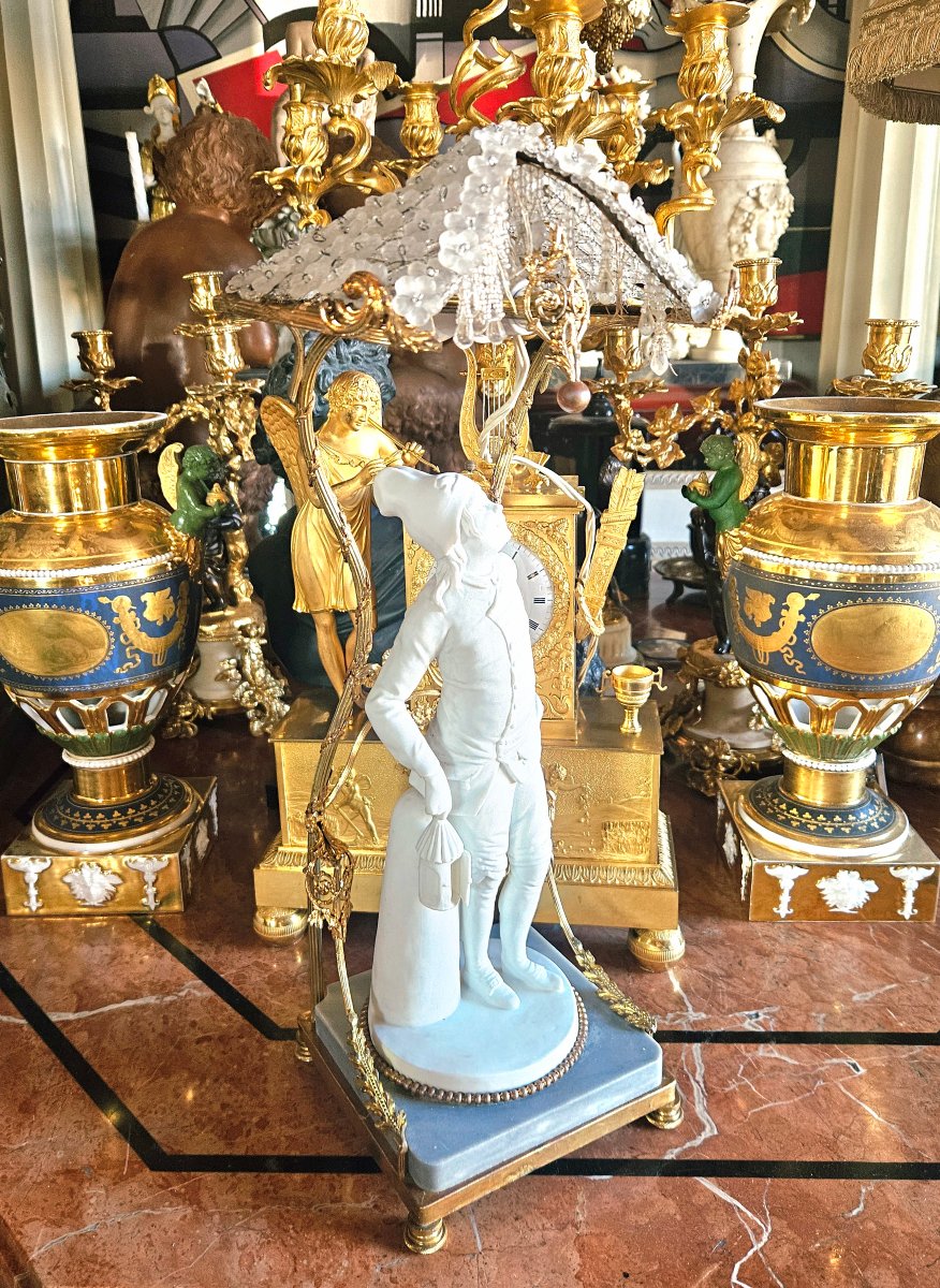 Lampe veilleuse XIXe en biscuit signé, bronze doré et marbre 
