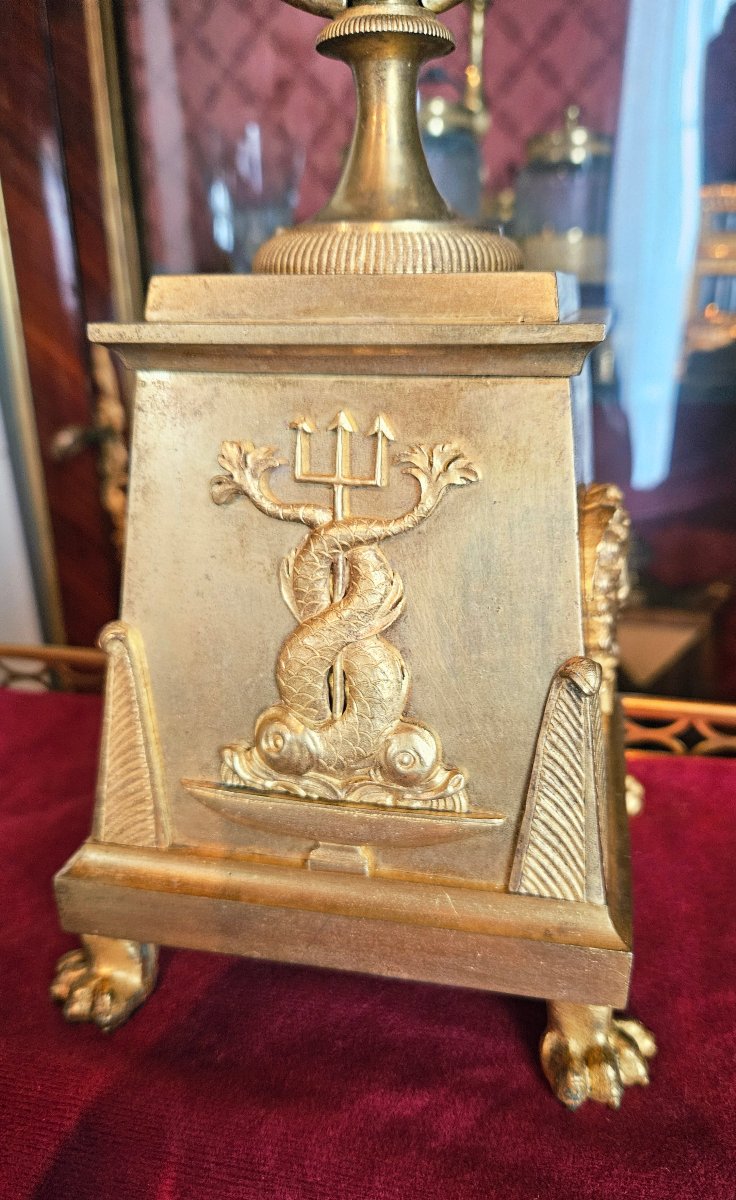 Claude Galle: Gilded Bronze Urn-shaped Clock With Busts Of Winged Mermaids, Empire Period-photo-3