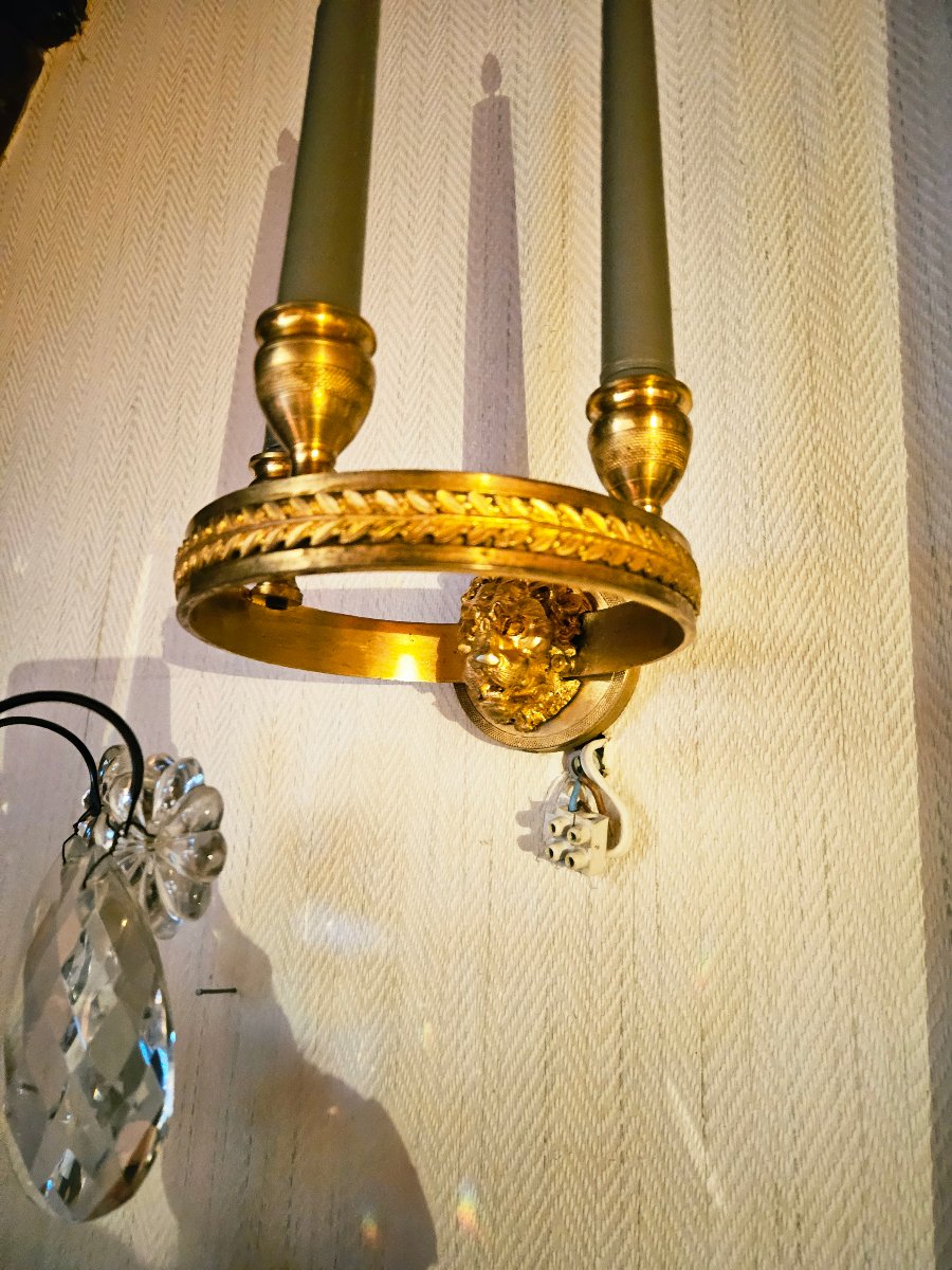 Pair Of 19th-century Empire-style Gilt-bronze Circular Wall Sconces With Lion Heads-photo-2