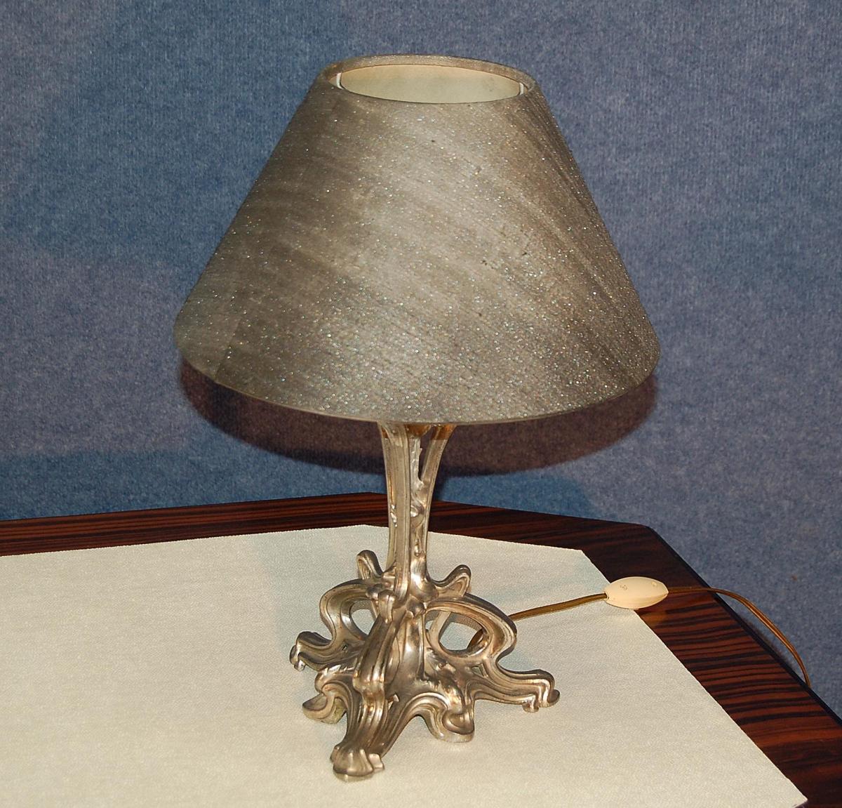 Art Nouveau Lamp-photo-2
