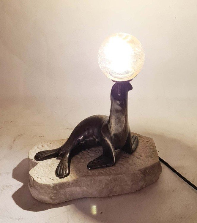 Art Deco Silver Bronze Sea Lion Lamp-photo-4