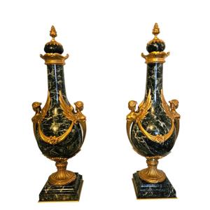 Grands vases d'ornement, marbre vert & bronze doré