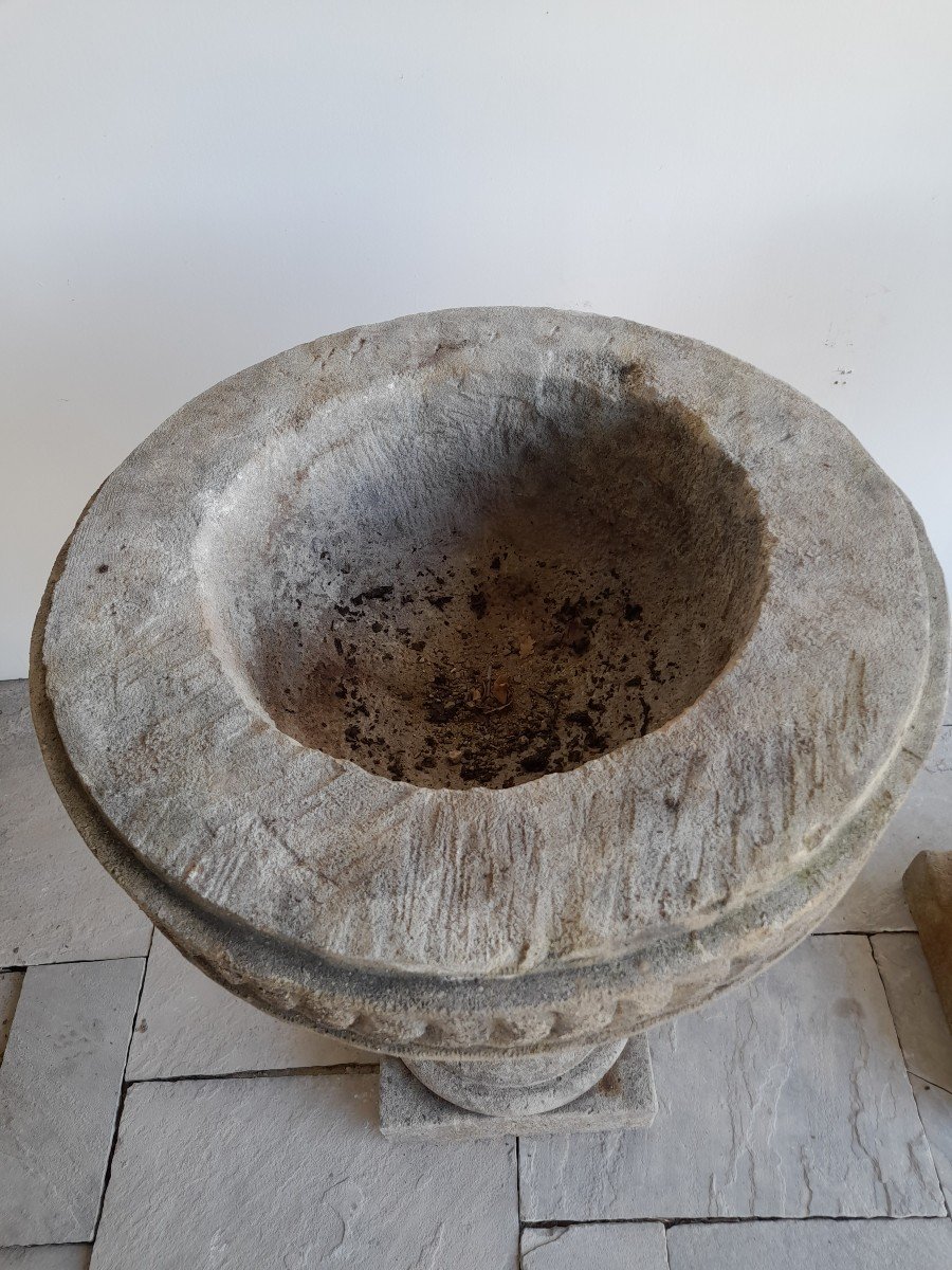 Importante paire de vases Medicis en pierre -photo-3