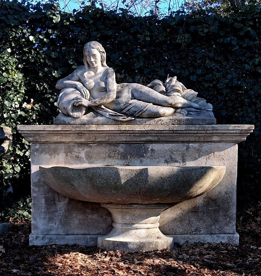 Fontaine naïade-photo-2