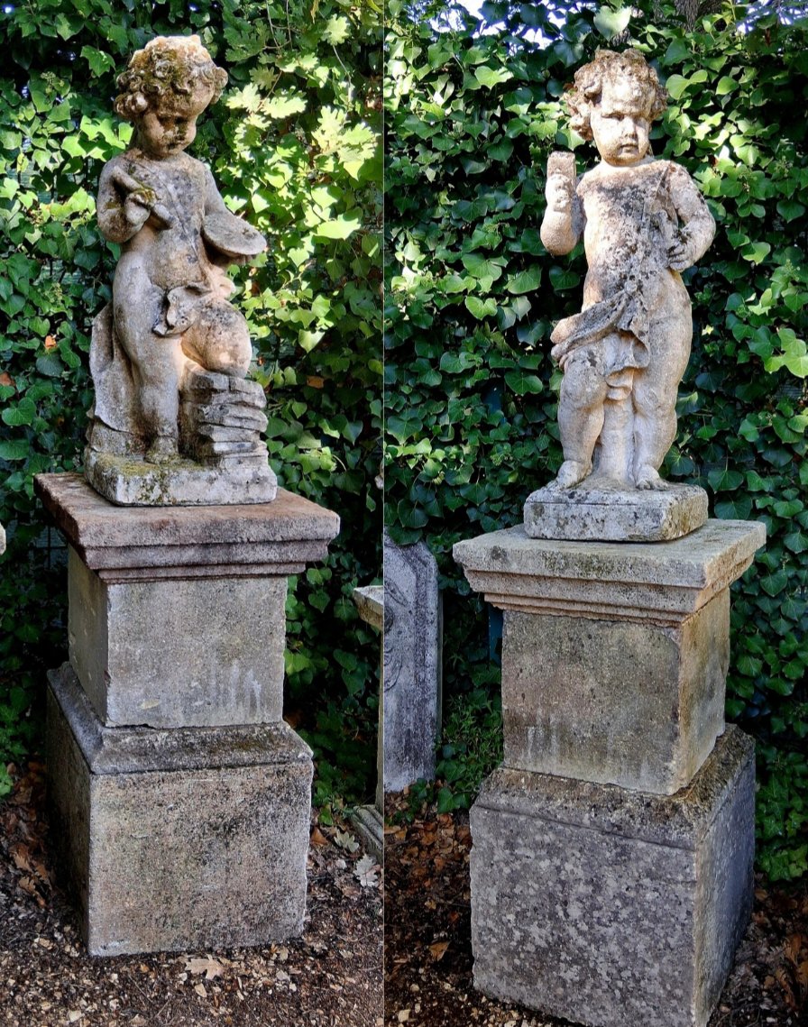 Statue ancienne en pierre – Allégories de la Sculpture et de la Peinture