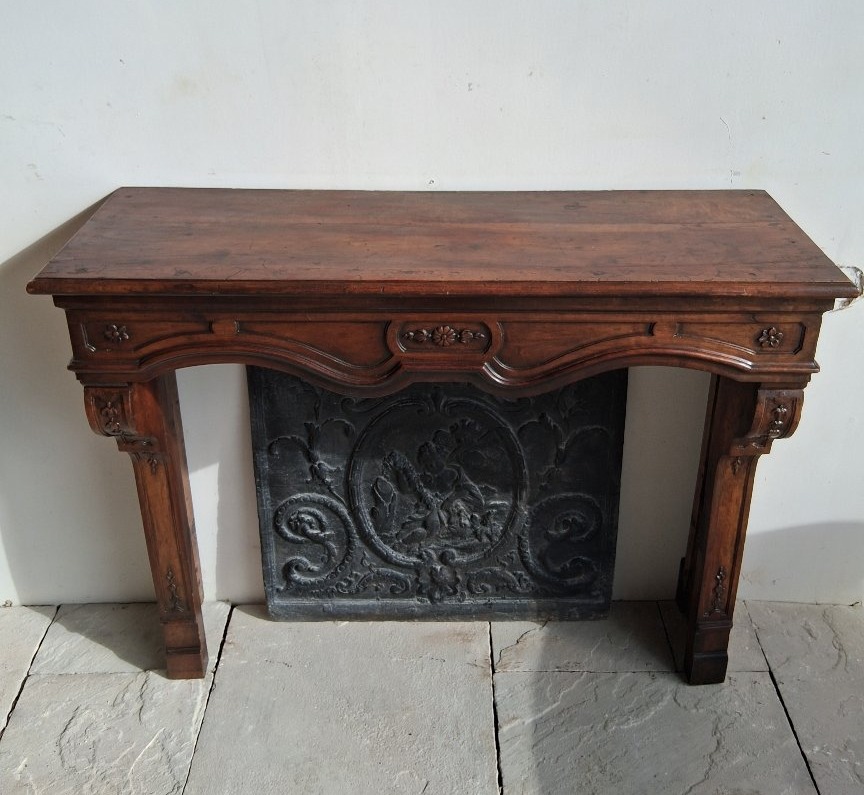 Petite cheminée Louis XIV en noyer -photo-3