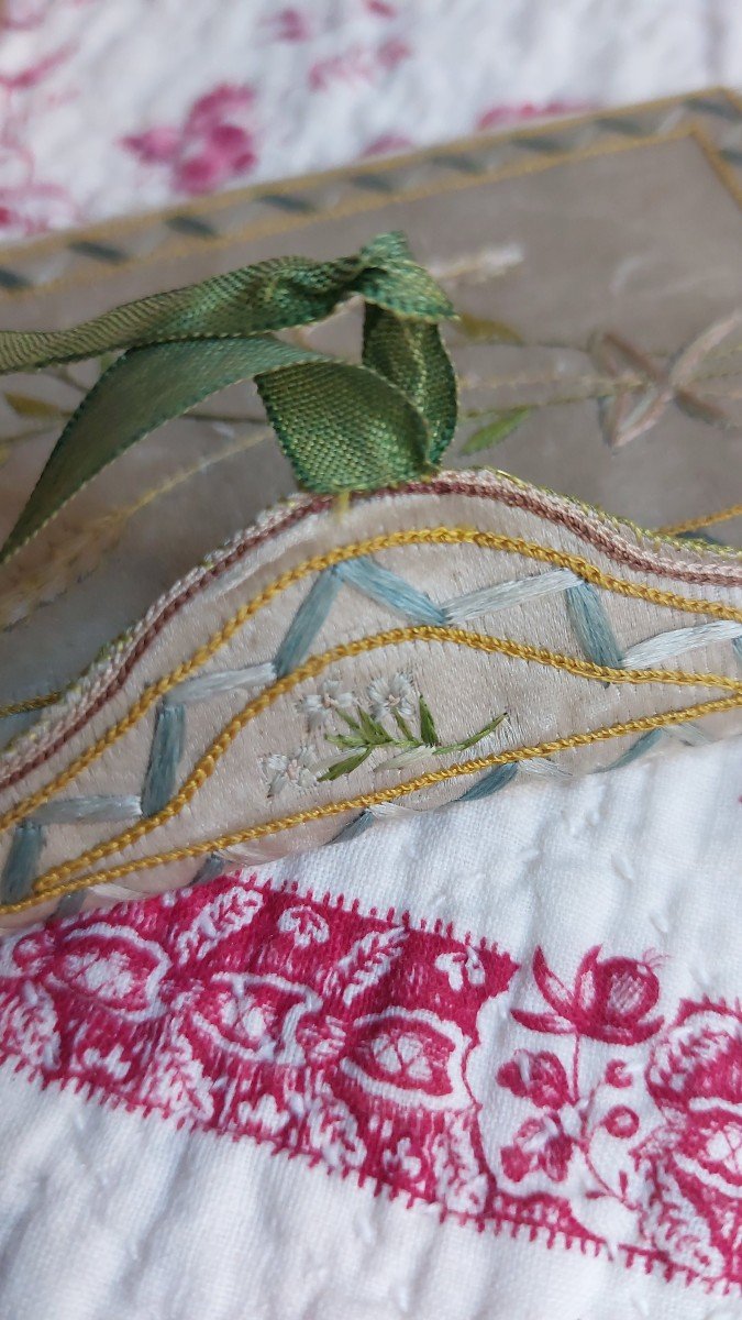 18th Century Ticket Holder In Embroidered Silk -photo-1