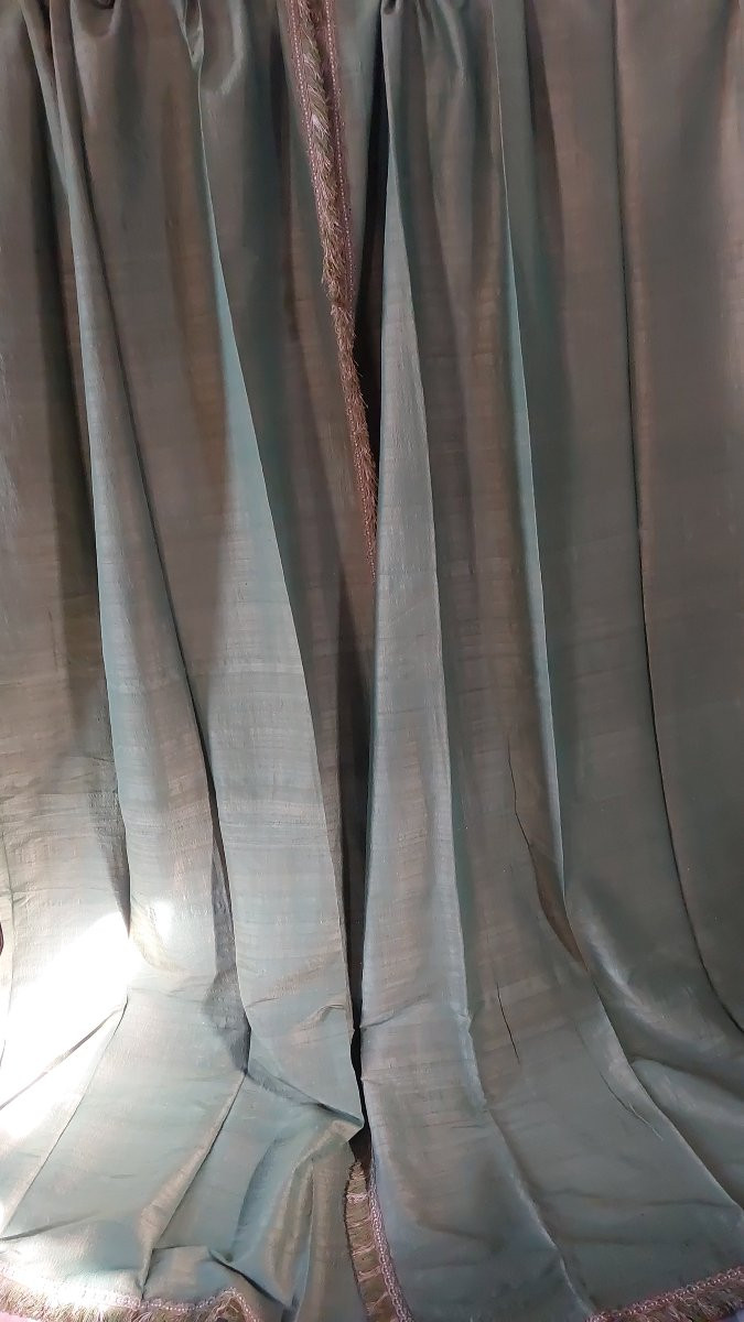 Paire de rideaux en soie vert bronze circa 1840-photo-3