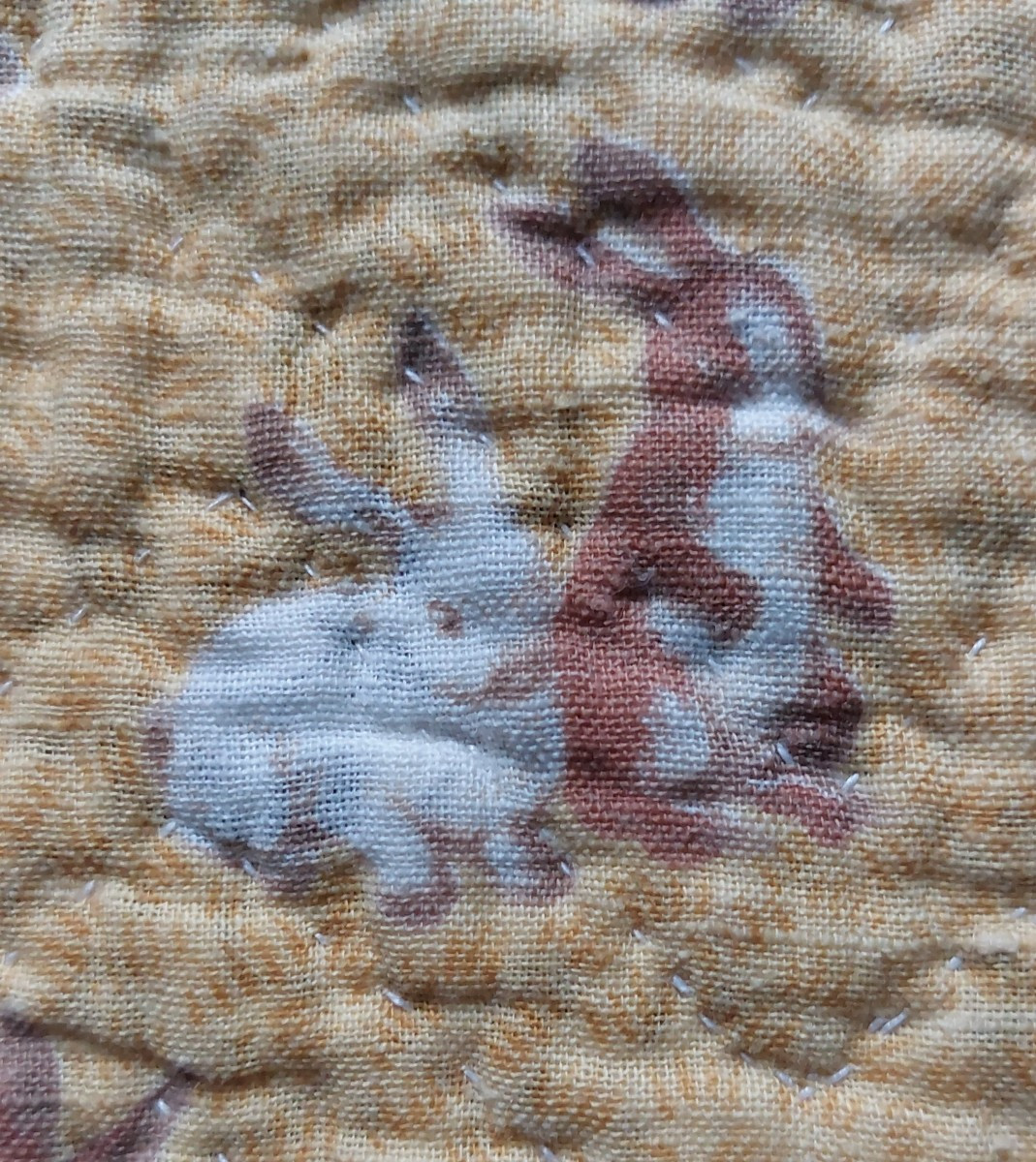 Courtepointe époque XIXe lapin