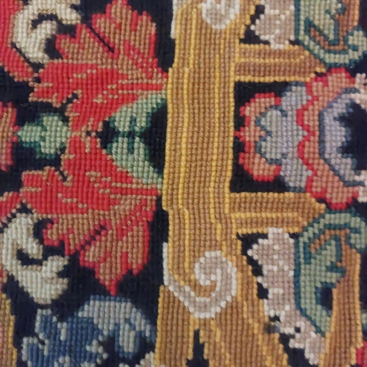 18th Century Small Dots Tapestry-photo-1
