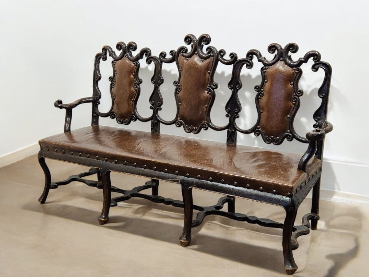 Wooden And Leather Sofa, Portugal, 18th Century-photo-3