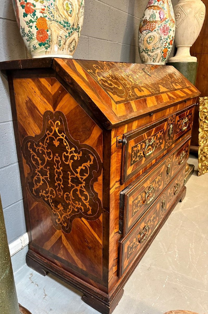  Piedmontese Walnut Bureau-photo-1