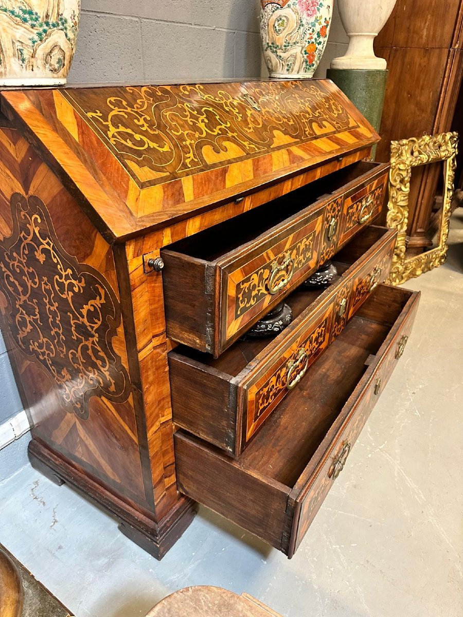  Piedmontese Walnut Bureau-photo-4