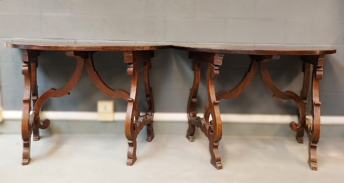 Paire de consoles demi-lunes-photo-1