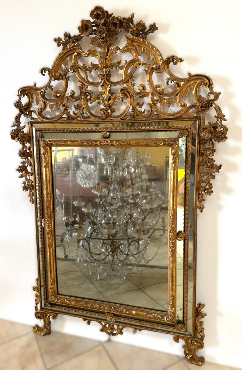 Miroir sculpté et doré, Piémont XVIIIe siècle