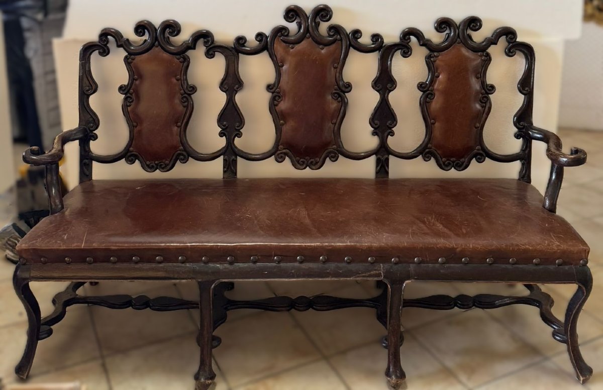 Wooden And Leather Sofa, Portugal, 18th Century-photo-1