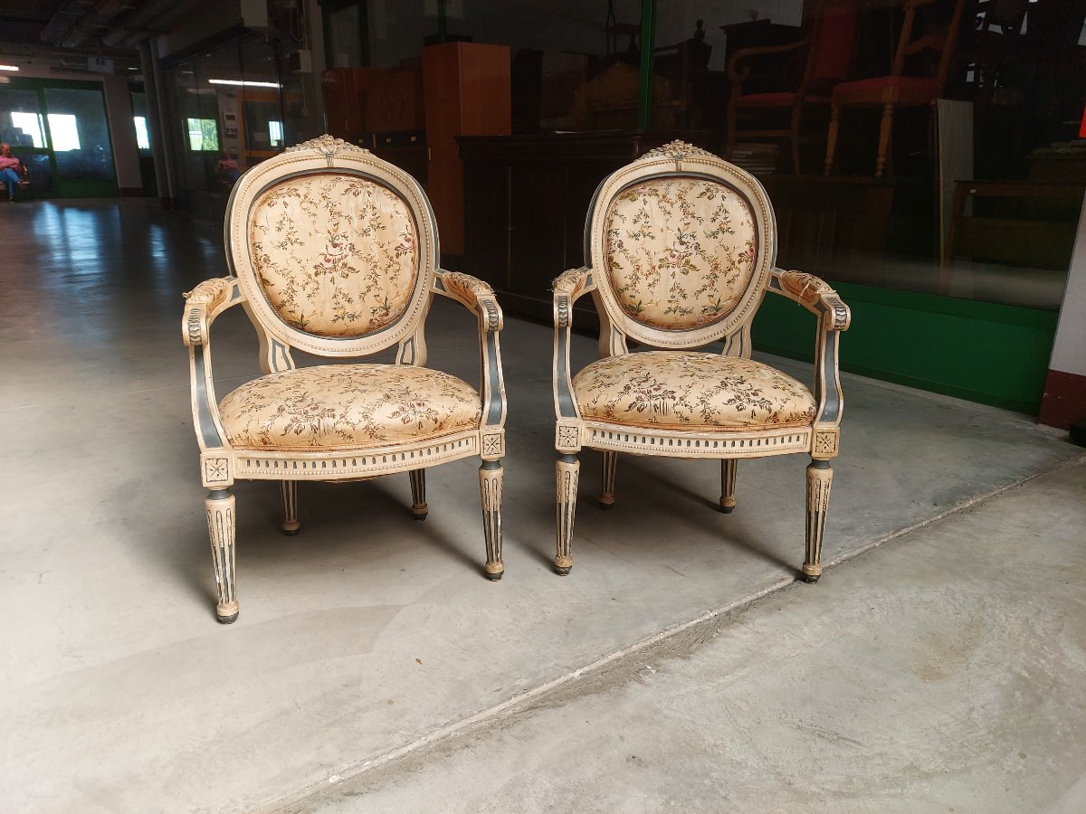 paire de fauteuils Louis XVI