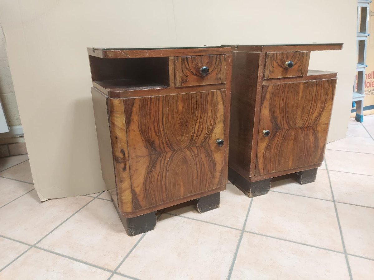 Triptyque composé de deux tables de chevet et d'une commode Art déco.-photo-6