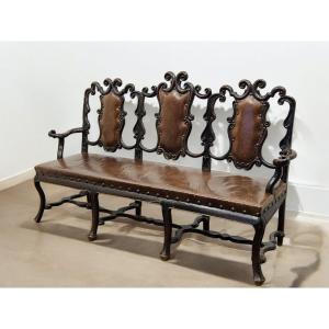 Canapé en bois et cuir, Portugal, XVIIIe siècle 