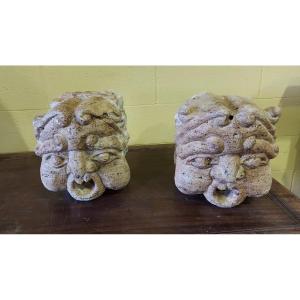Masques de fontaine en pierre calcaire