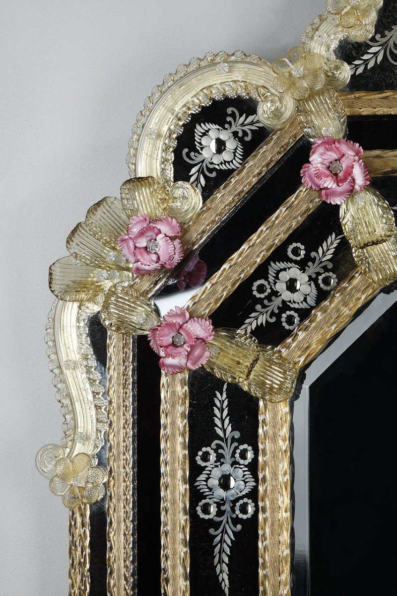 Miroir rocaille à parcloses en verre de Murano, début du XXème Siècle-photo-2
