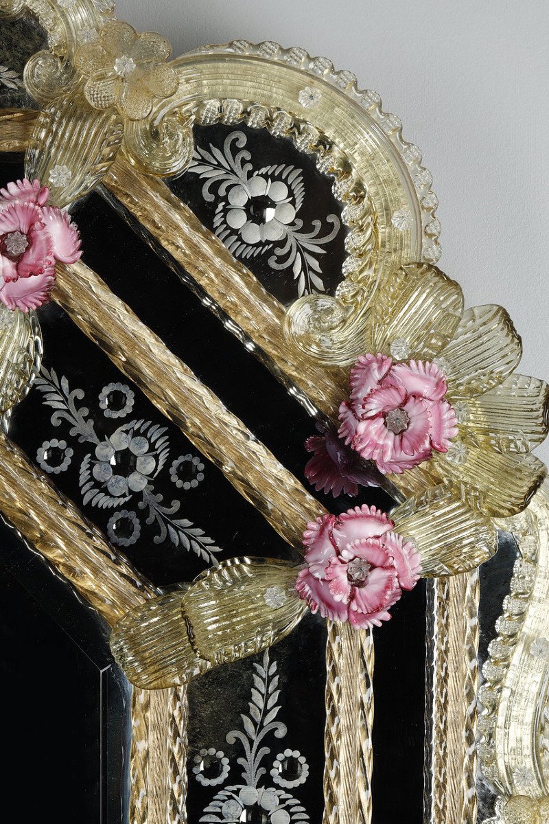 Miroir rocaille à parcloses en verre de Murano, début du XXème Siècle-photo-4