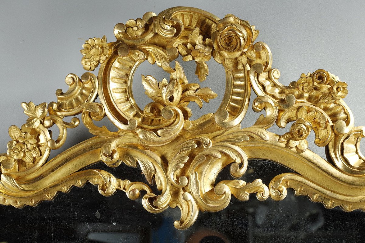 Grand Miroir Rocaille à Parcloses En Bois Doré De Style Louis XV -photo-4