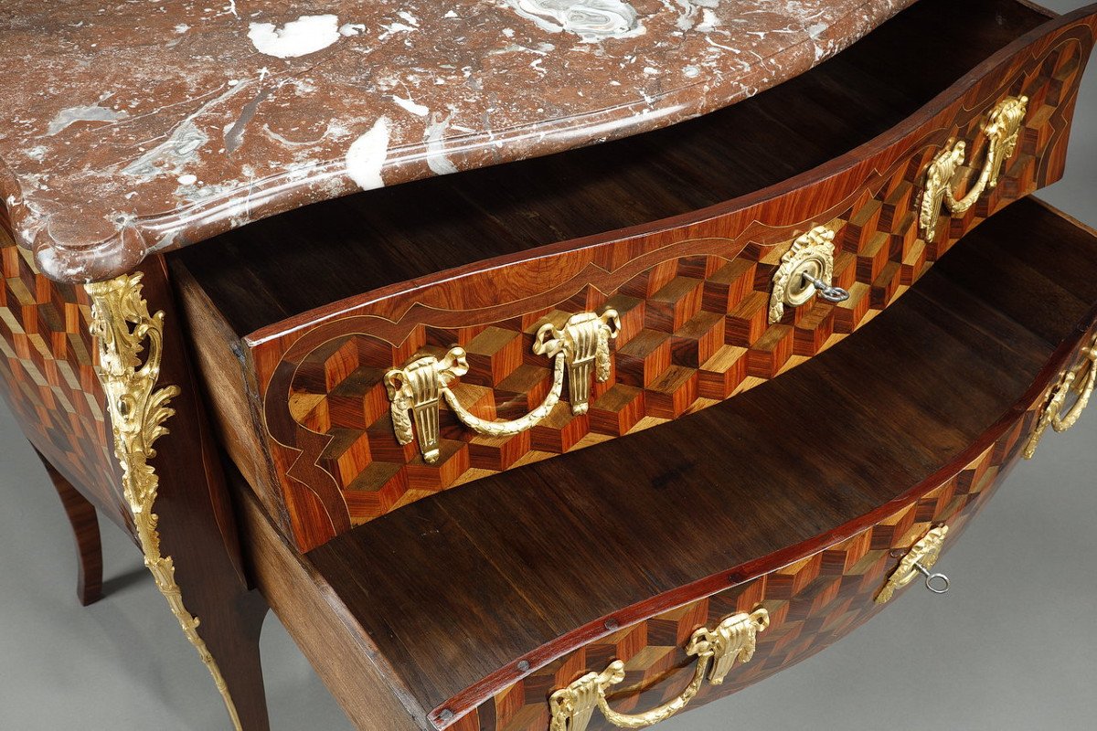 Commode Sauteuse En Placage De Bois De Rose Et Marqueterie d'Oeben, d'époque Louis XV-photo-1
