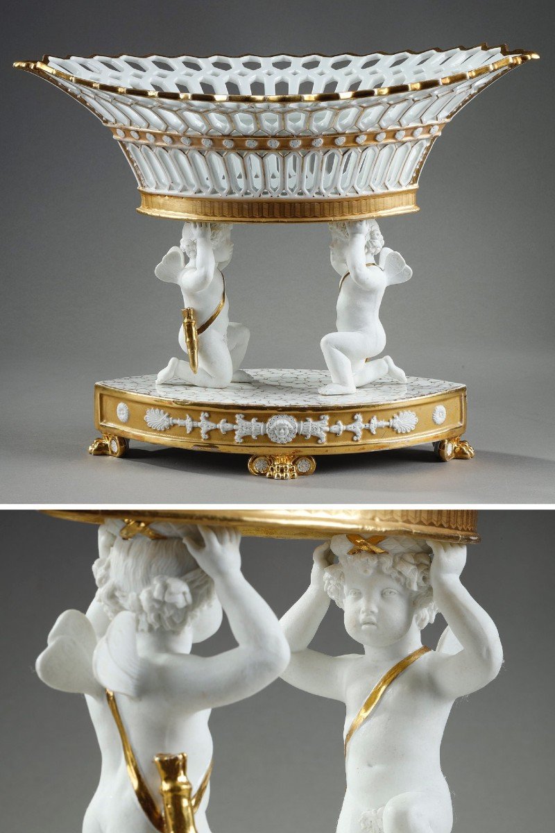 Important Navette Basket In Paris Porcelain Resting On Two Cupids