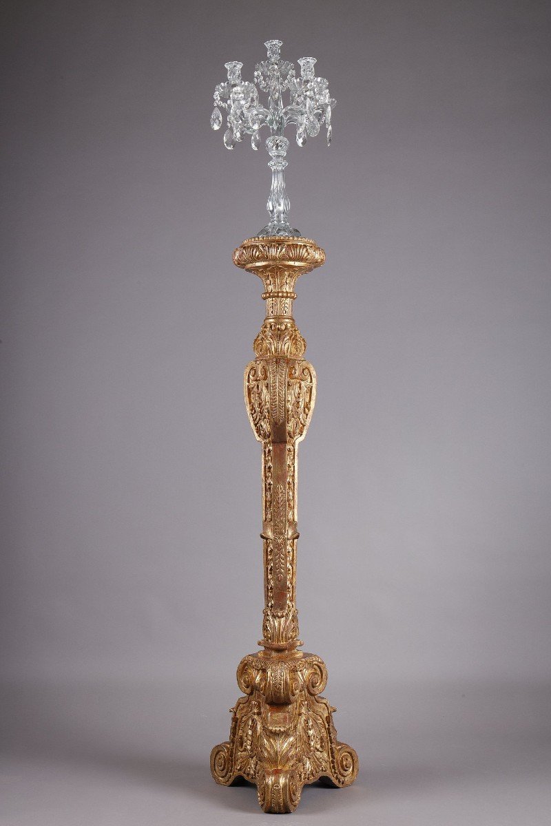 Regence Style Tripod Giltwood Stand-photo-2